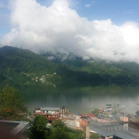 Hotel Bhadrakali Pokhara Inn Екстер'єр фото
