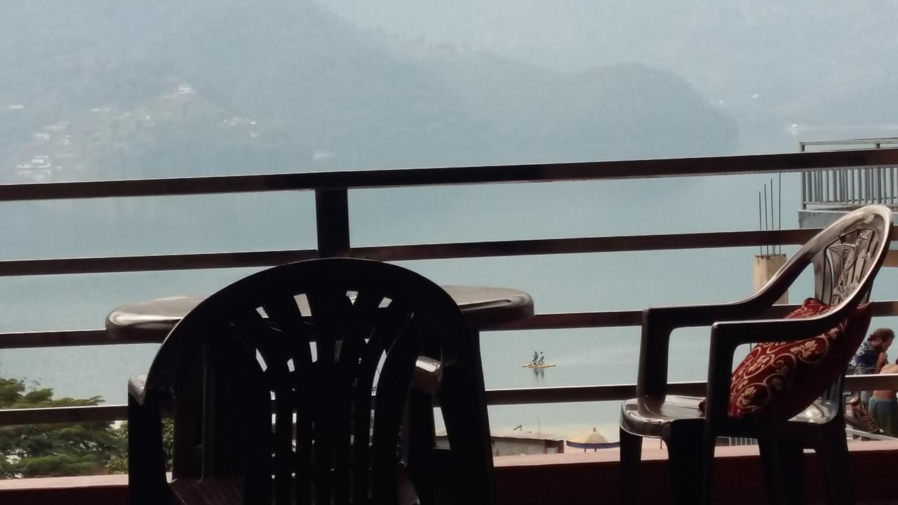 Hotel Bhadrakali Pokhara Inn Екстер'єр фото