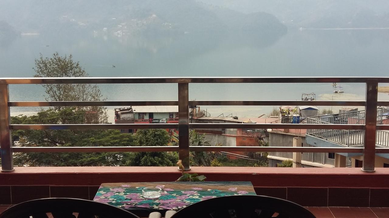 Hotel Bhadrakali Pokhara Inn Екстер'єр фото
