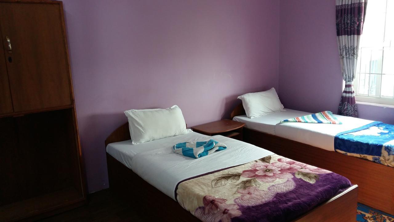 Hotel Bhadrakali Pokhara Inn Екстер'єр фото