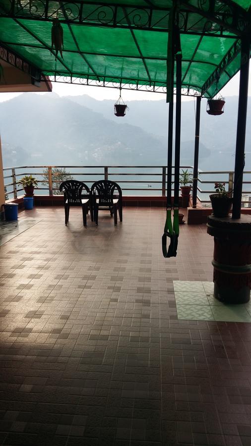Hotel Bhadrakali Pokhara Inn Екстер'єр фото