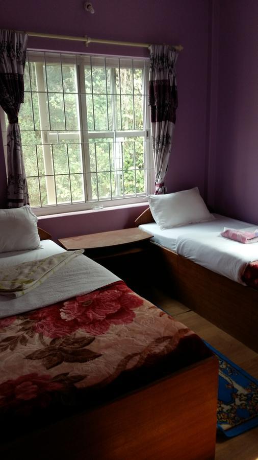 Hotel Bhadrakali Pokhara Inn Екстер'єр фото
